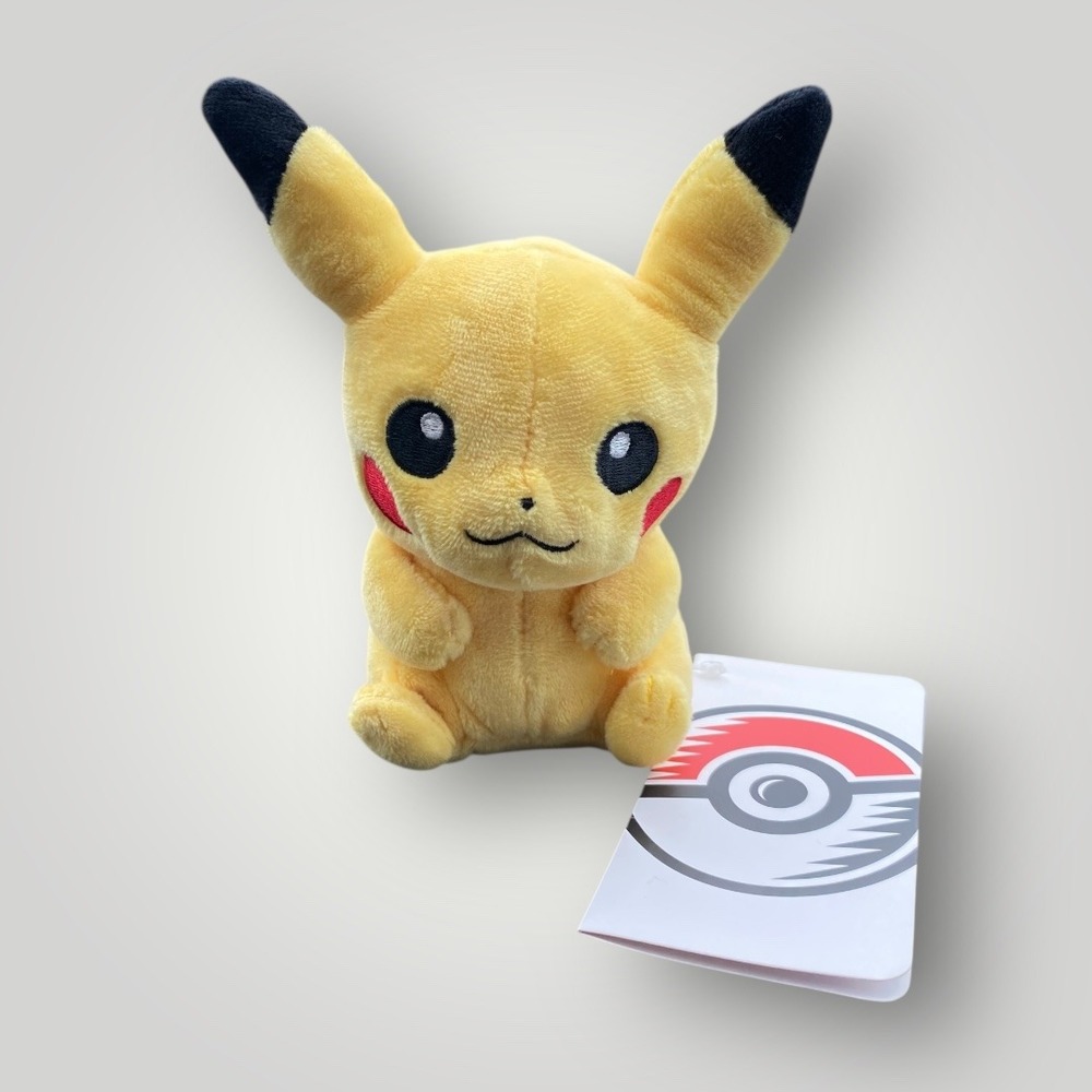 Pokemon‎ Center Plush Pikachu Sitting Cuties Series 5.5" 2021 NWT